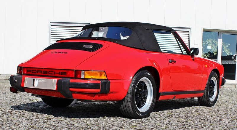 1986 Porsche 911 Carrera 3.2 Cabriolet